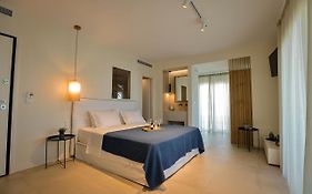 La Mer Bleue Boutique Suite
