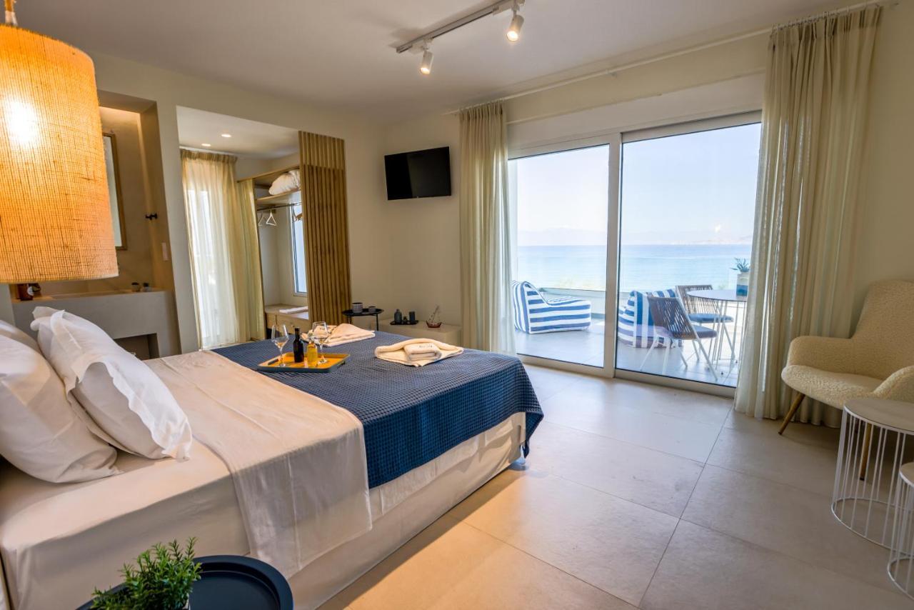 La Mer Bleue Boutique Suite Vrahati Exterior foto